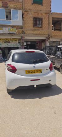 سيارات-peugeot-208-2014-طولقة-بسكرة-الجزائر