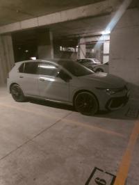 سيارات-volkswagen-golf-8-2025-r-line-بئر-الجير-وهران-الجزائر