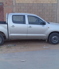 utilitaire-toyota-hilux-2014-legend-dc-4x2-alger-centre-algerie