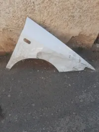 aile côté passager original ibiza 2014 endommagé 