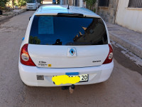 voitures-renault-clio-campus-2013-saida-algerie