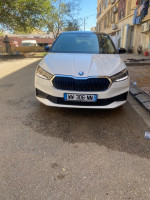 voitures-skoda-fabia-2023-bachdjerrah-alger-algerie