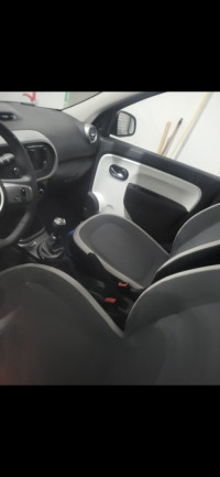 voitures-renault-twingo-2022-zen-bir-el-djir-oran-algerie