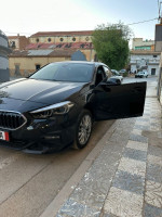 moyenne-berline-bmw-serie-2-2021-tiaret-algerie