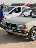 voitures-peugeot-305-1986-algerie