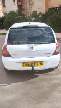 voitures-renault-clio-campus-2012-tiaret-algerie