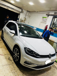 voitures-volkswagen-golf-7-2019-oran-algerie