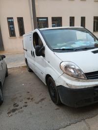 عربة-نقل-renault-trafic-2014-بئر-خادم-الجزائر