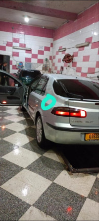 voitures-renault-laguna-2-2001-berrouaghia-medea-algerie