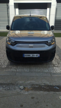 voitures-fiat-doblo-2024-italienne-khenchela-algerie