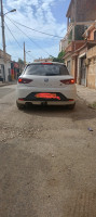 moyenne-berline-seat-leon-2015-fr15-tipaza-algerie