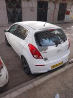 moyenne-berline-hyundai-i20-2015-issers-boumerdes-algerie