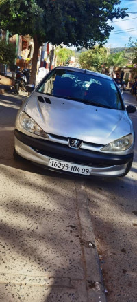 voitures-peugeot-206-2004-blida-algerie