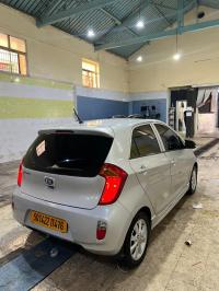 cars-kia-picanto-2014-pop-zeralda-alger-algeria