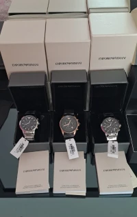 Montres EMPORIO ARMANI original 