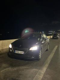 سيارات-peugeot-301-2013-صيادة-مستغانم-الجزائر
