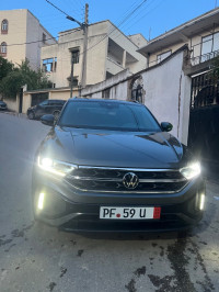 voitures-volkswagen-t-roc-2023-r-line-annaba-algerie