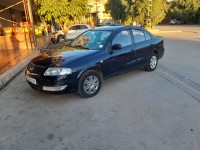 سيارات-nissan-sunny-2011-تيزي-وزو-الجزائر