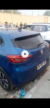 سيارات-renault-clio-5-2023-techno-سوق-أهراس-الجزائر