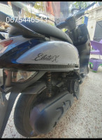 motos-et-scooters-vms-cuxi-estate-x-2021-annaba-algerie