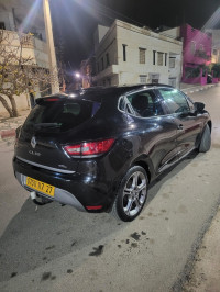 voitures-renault-clio-4-2017-gt-line-mostaganem-algerie