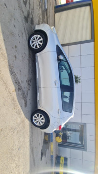 voitures-toyota-yaris-2013-msila-algerie