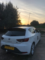 voitures-seat-leon-2013-fr-tazmaltdaira-bejaia-algerie