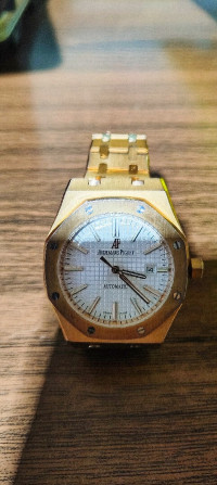 hommes-ساعة-audemars-piguet-royal-oak-سويسرية-أصلية-لون-ديور-batna-algerie