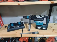 Perforateur sans fil 36V (18V+18V) SDS-MAX 8J 40mm MAKITA DHR 400 AVT Bluetooth (BL-England)