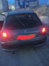 سيارات-peugeot-206-plus-2010-بئر-العرش-سطيف-الجزائر