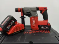 Perforateur Milwaukee Brushless M18 très propre 
