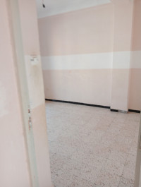 appartement-vente-f3-bouira-algerie