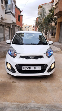 voitures-kia-picanto-2014-pope-setif-algerie