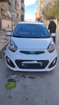 voitures-kia-picanto-2014-pope-setif-algerie