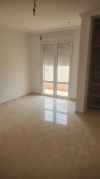 شقة-كراء-3-غرف-الجزائر-شراقة