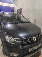 voitures-dacia-sandero-2018-stepway-restylee-bouinan-blida-algerie