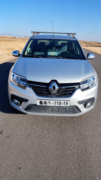 voitures-renault-symbole-2024-guidjel-setif-algerie