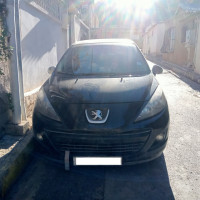 voitures-peugeot-207-2010-tipaza-algerie