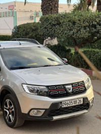 voitures-dacia-sandero-2018-stepway-beni-slimane-medea-algerie