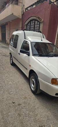 سيارات-volkswagen-caddy-2004-المدية-الجزائر