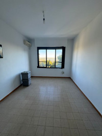 appartement-location-f2-alger-el-mouradia-algerie