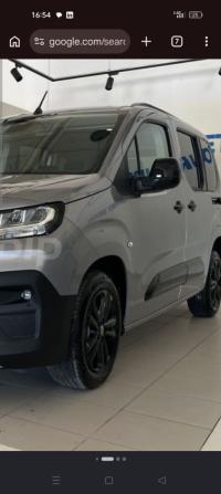 كراء-السيارات-location-voiture-avec-chefeure-vip-جيجل-الجزائر