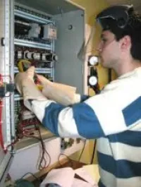 ELECTRICIEN BATIMENT