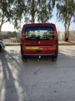 voitures-renault-kangoo-2013-algerie