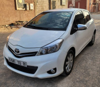 voitures-toyota-yaris-2013-tamantit-adrar-algerie