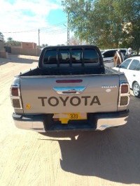 voitures-toyota-hilux-2020-adrar-algerie