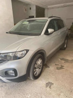 voitures-volkswagen-touran-cross-2022-alger-centre-algerie