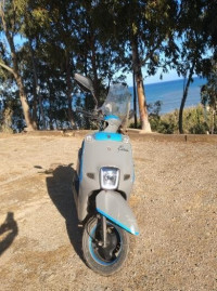 motos-et-scooters-estate-2020-larhat-tipaza-algerie