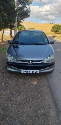 سيارات-peugeot-206-2004-موزاية-البليدة-الجزائر