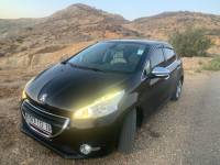 voitures-peugeot-208-2012-actiffe-kadiria-bouira-algerie